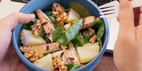 Insalata con sgombro grigliato