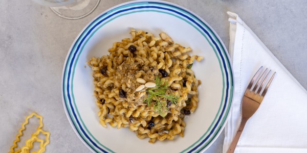 Pasta con sardine e finocchietto selvatico